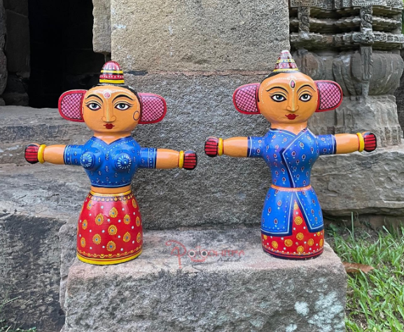 Pair of 'Pattachitra Painted Dolls, India's cultural dollmakeers